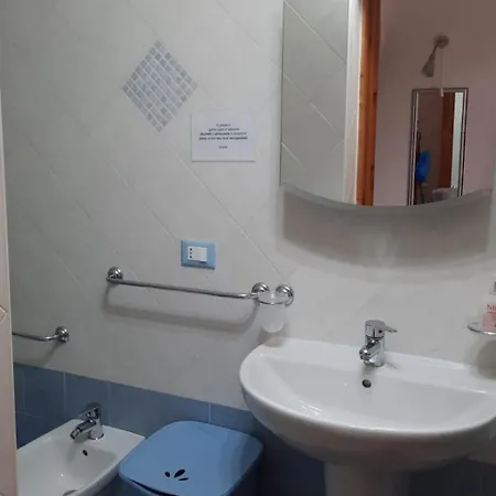 A 20 Passi Dal Mare *